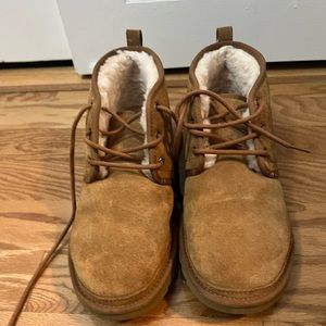 UGG neumel